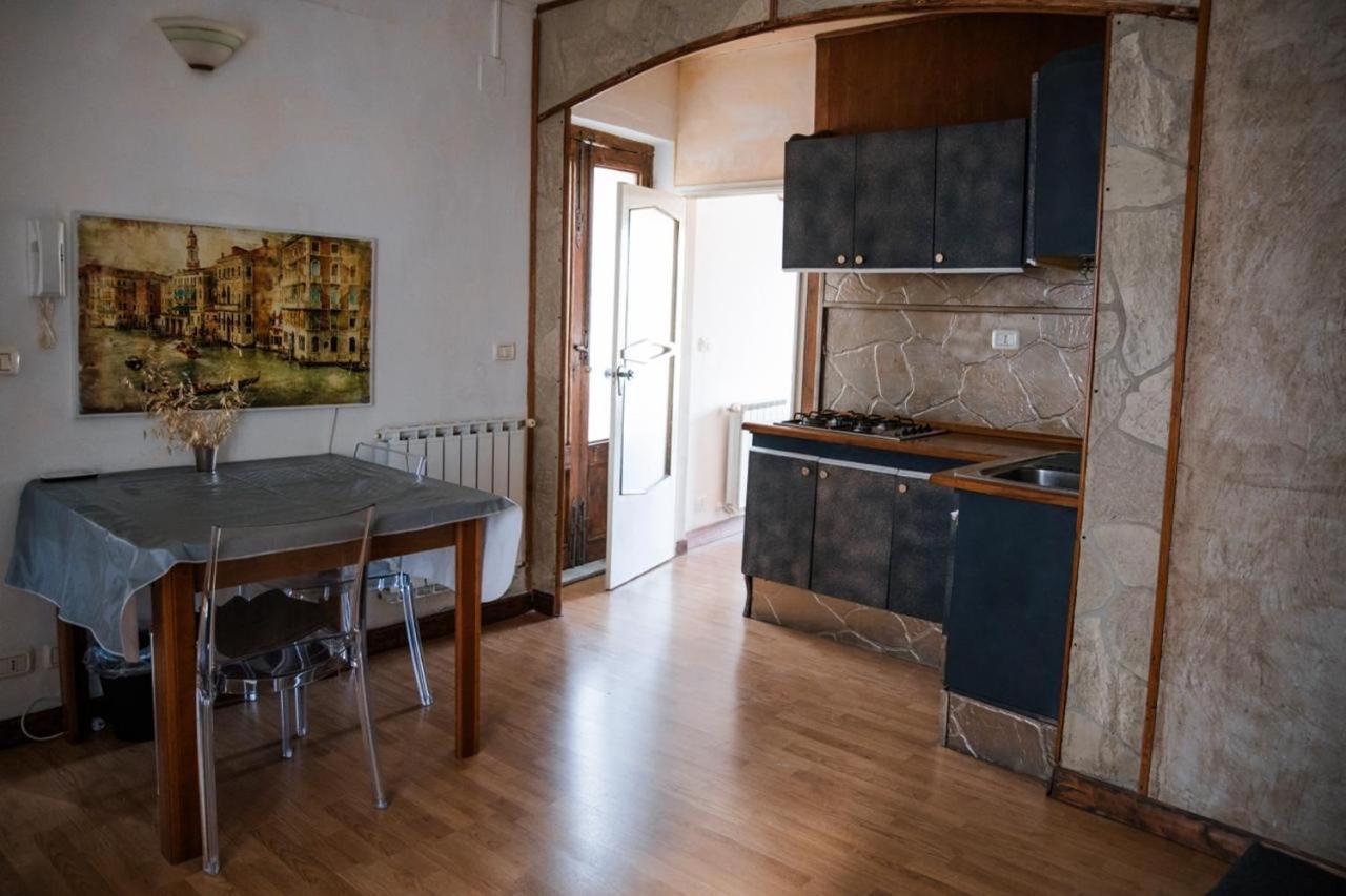 Le Chevalier Apartment Castiglione De Sicilia Exterior photo